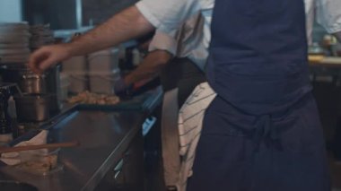 Şef içeride iş başında