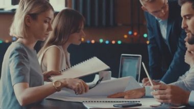 Coworking çalışma insanlar