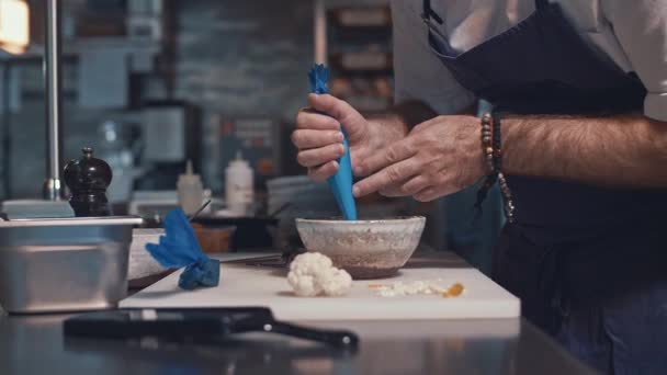 Cozinha Chef Profissional Cozinha — Vídeo de Stock