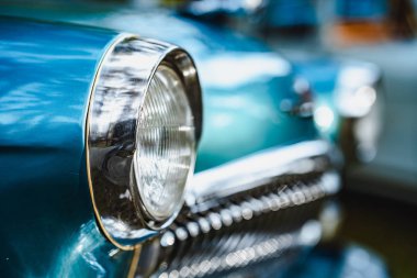 Sovyet mavi araba farlar yakın çekim