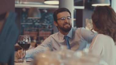 Toplantı genç arkadaşları