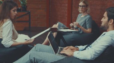 Toplantıdaki iş adamları