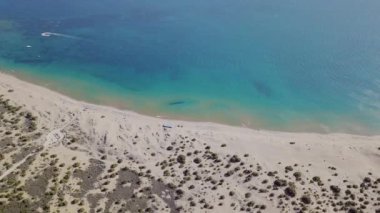 Corfu görünümünden uçak sahil şeridi