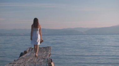 Yaz tatili genç kız