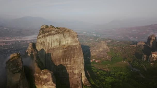 Meteoros Soleada Vista Del Tiempo Desde Cuadrohelicóptero — Vídeo de stock