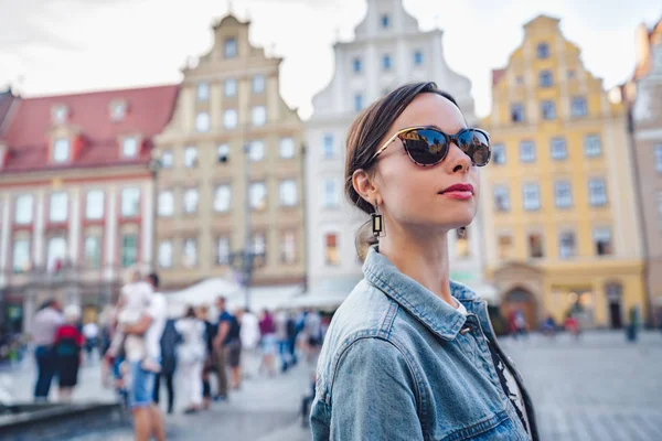 Ung Attraktiv Jente Wroclaw – stockfoto