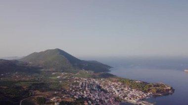 Hava Yunan kenti