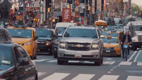 New York Sokaklarda Trafik — Stok video