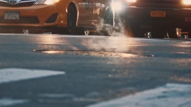 ニューヨークの道路交通をクローズ アップ — ストック動画