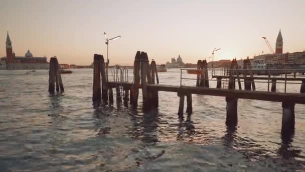 Puesta Sol Muelle Venecia — Vídeo de stock