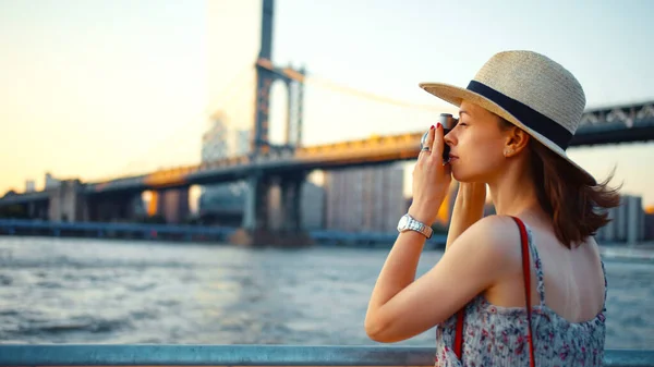 Junger Fotograf Auf Dem Aussichtspunkt New York — Stockfoto