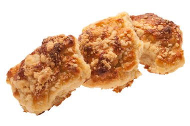 Beyaz arka planda izole tatlı poğaça çöreği