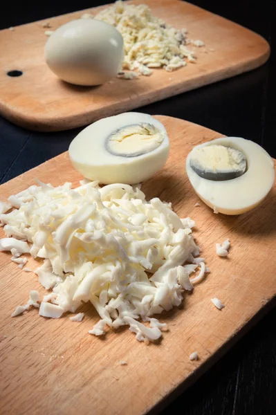 Boiled Egg Cutting Board Dark Background — Stock Photo, Image