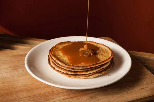 Pancakes with caramel — Stock Photo, Image