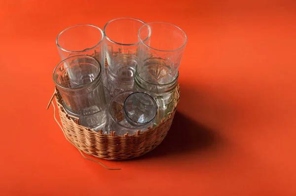 Empty Glass Cups Basket — Stock Photo, Image
