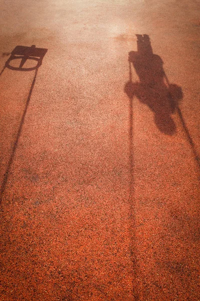 ブランコの影 — ストック写真