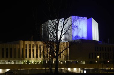 Helsinki, Finlandiya - 6 Aralık 2018: Finlandia hall mimar Alvar Aalto Helsinki binanın görünümünü