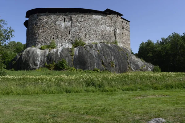 Middelalderlige Raseborg Slot på en klippe i Finland - Stock-foto