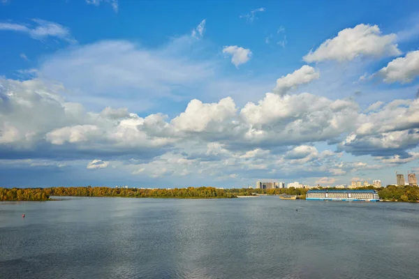 Metro Brug Met Metro Richting Linkeroever Kiev — Stockfoto