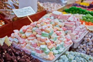 Türk geleneksel tatlılar, rahat lukum Counter Grand Bazar piyasada, Istanbul