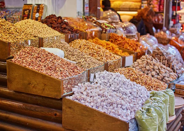 Gemengd Droge Noten Various Noten Granen Verkocht Bazaar Turkije Istanbul — Stockfoto