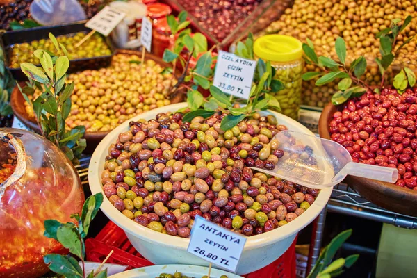 Azeitonas Num Mercado Istambul Turquia — Fotografia de Stock