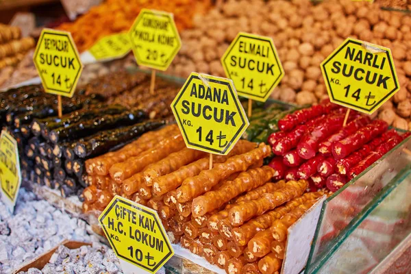 Oosterse Snoepjes Aziatische Bazaar Markt Opknoping Van Churchkhela — Stockfoto