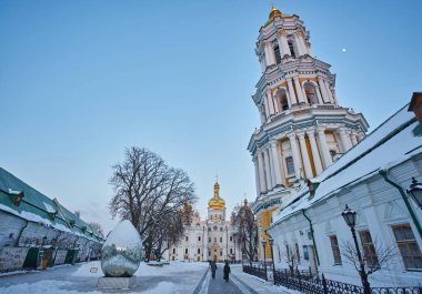 Gece çan kulesi Kiev pechersk Lavra