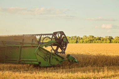 Mısır gevreği alan kırpma alanını birleştirmek hasat