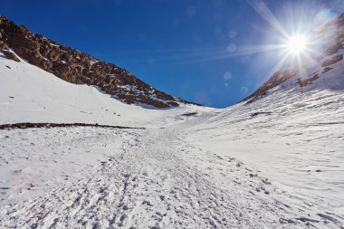 Toubkal Atlas Dağları, Fas en yüksek Dağı tırmanışı iz