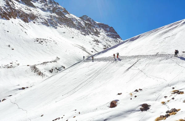 Πεζοπορική Διαδρομή Στην Κορυφή Του Mount Toubkal Μαρόκο — Φωτογραφία Αρχείου