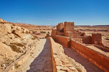Kasbah AIT Ben Haddou Fas Atlas dağlarında. UNESCO Dünya Mirası, 1987 yılından bu yana. Birçok film orada vurulmuş