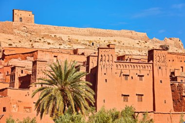 Kasbah AIT Ben Haddou Fas Atlas dağlarında. UNESCO Dünya Mirası, 1987 yılından bu yana. Birçok film orada vurulmuş