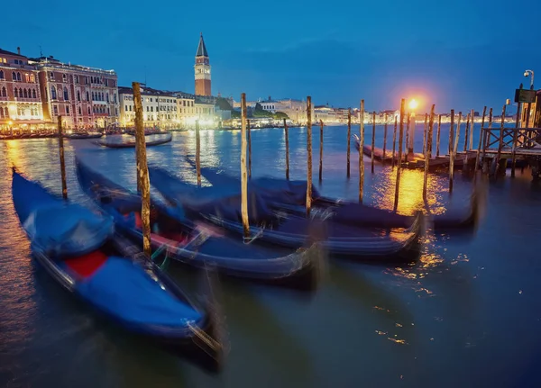 Venice Night Romantic Pier Lantern City Light Reflection — Stock Photo, Image