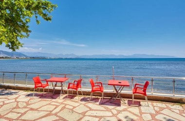 Quay banklar ve Finike, Antalya ili tablolarda. Türkiye