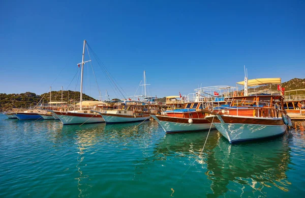Amarre Yates Mar Mediterráneo — Foto de Stock