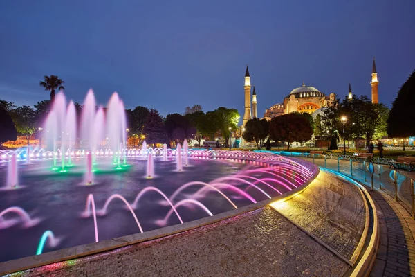 Hagia Sophia Basilica Istanbul Turkey Colorful Illuminated Fountains Late Evening — Stock Photo, Image