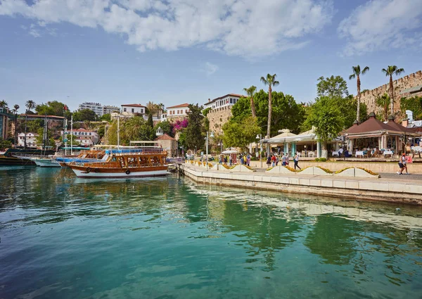 Flygfoto Över Yacht Harbor Och Rött Hus Tak Gamla Stan — Stockfoto