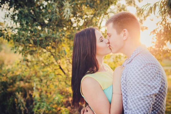 Casal Feliz Férias Amantes Estão Rir Rapaz Rapariga Felizes Amantes — Fotografia de Stock