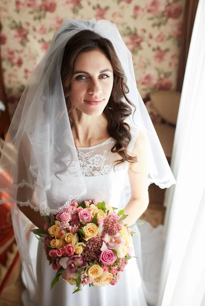 Indah Buket Pernikahan Tangan Pengantin Wanita — Stok Foto
