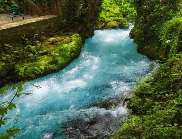 Der Malerisch Grüne Park Umgibt Die Schlucht Mit Dem Oberen — Stockfoto