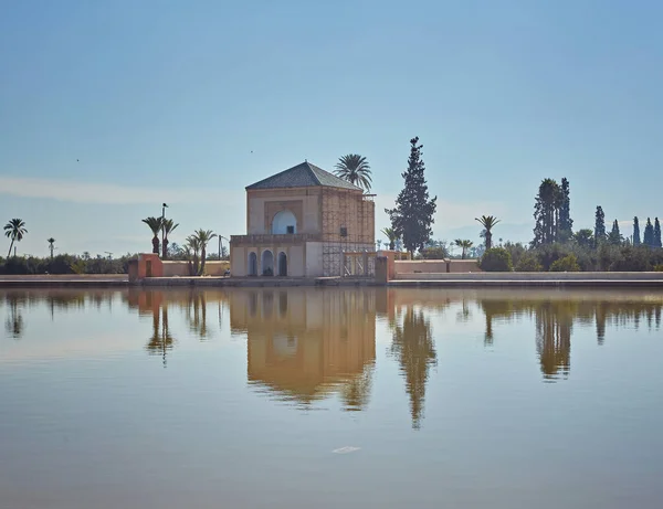 Pavillion Reflection Menara Gardens Basin Marrakech Morocco — Stock Photo, Image