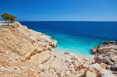 Akdeniz Türkiye'de güzel koyda.