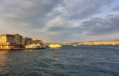 Boğaz arka plan, İstanbul üzerinde bir eski şehir ile