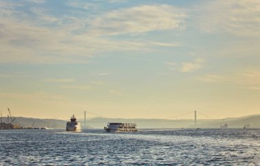 Boğaz arka plan, İstanbul üzerinde bir eski şehir ile