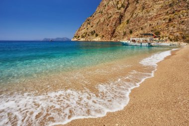 Ünlü Kelebekler Vadisi sahil yakınında Ölüdeniz turist ziyaret