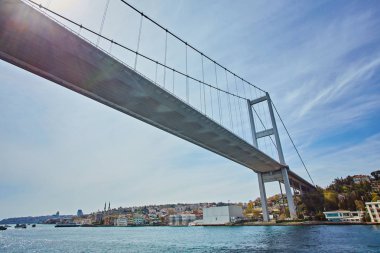 Avrupa ve Asya bağlarken Boğaziçi Köprüsü