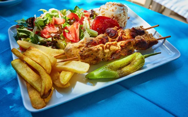 Brochettes Mélange Kebabs Arabes Dans Restaurant Rue Jordanien — Photo