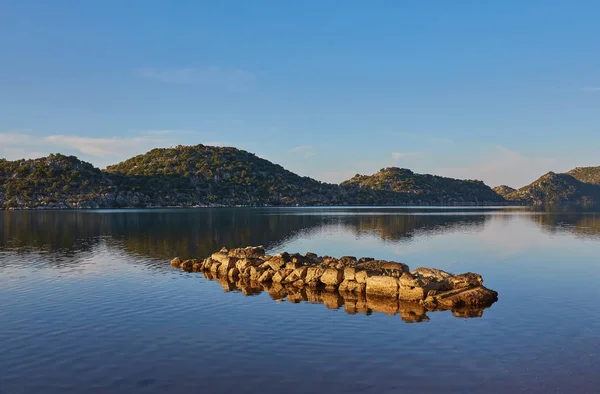 Beyaz Kayalıklar Kekova Mavi — Stok fotoğraf