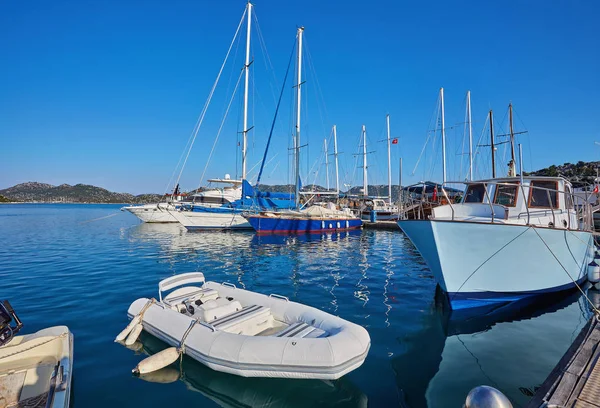 Barcos Iates Perto Ilha Kekova Turquia — Fotografia de Stock